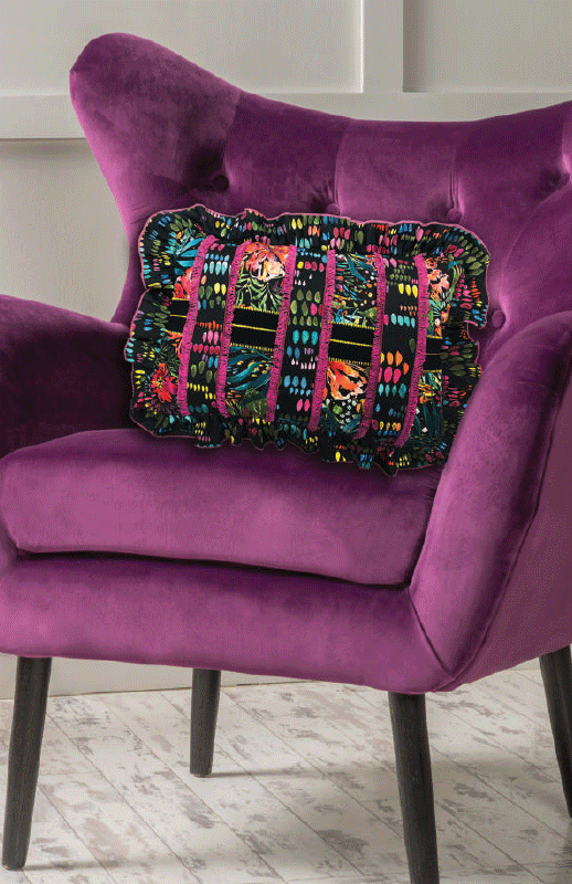 Fringed Pillow — serger pattern by Barbara Goldkorn