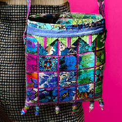 Over the Shoulder Bag — serger pattern by Barbara Goldkorn